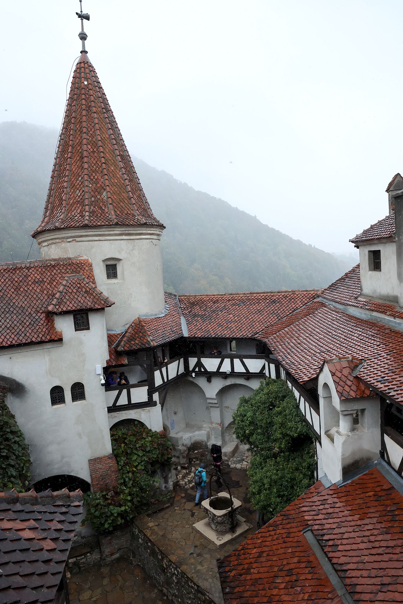 2025-10-03  Schloss Bran, Castelul Peleș und Castelul Cantacuzino