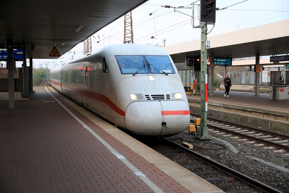 UIC 93 5402 / DB BR 402 / ICE 2