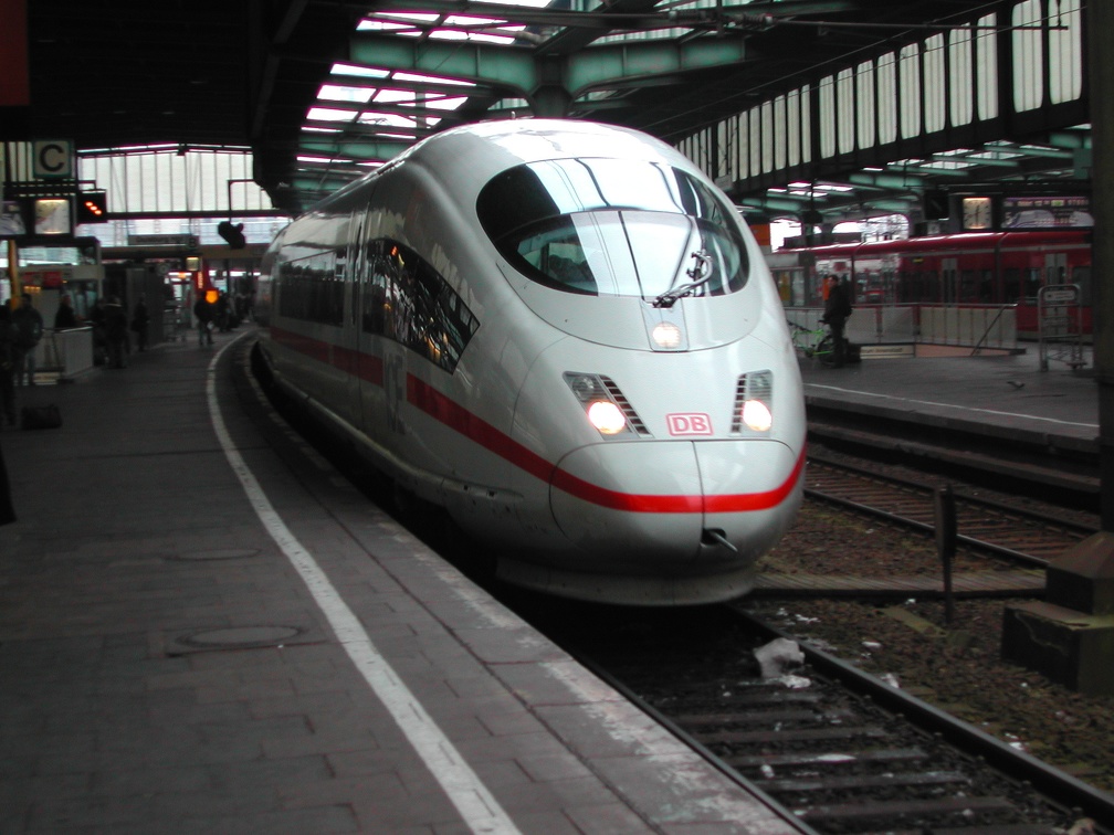 UIC 93 5403 / DB BR 403 / ICE 3