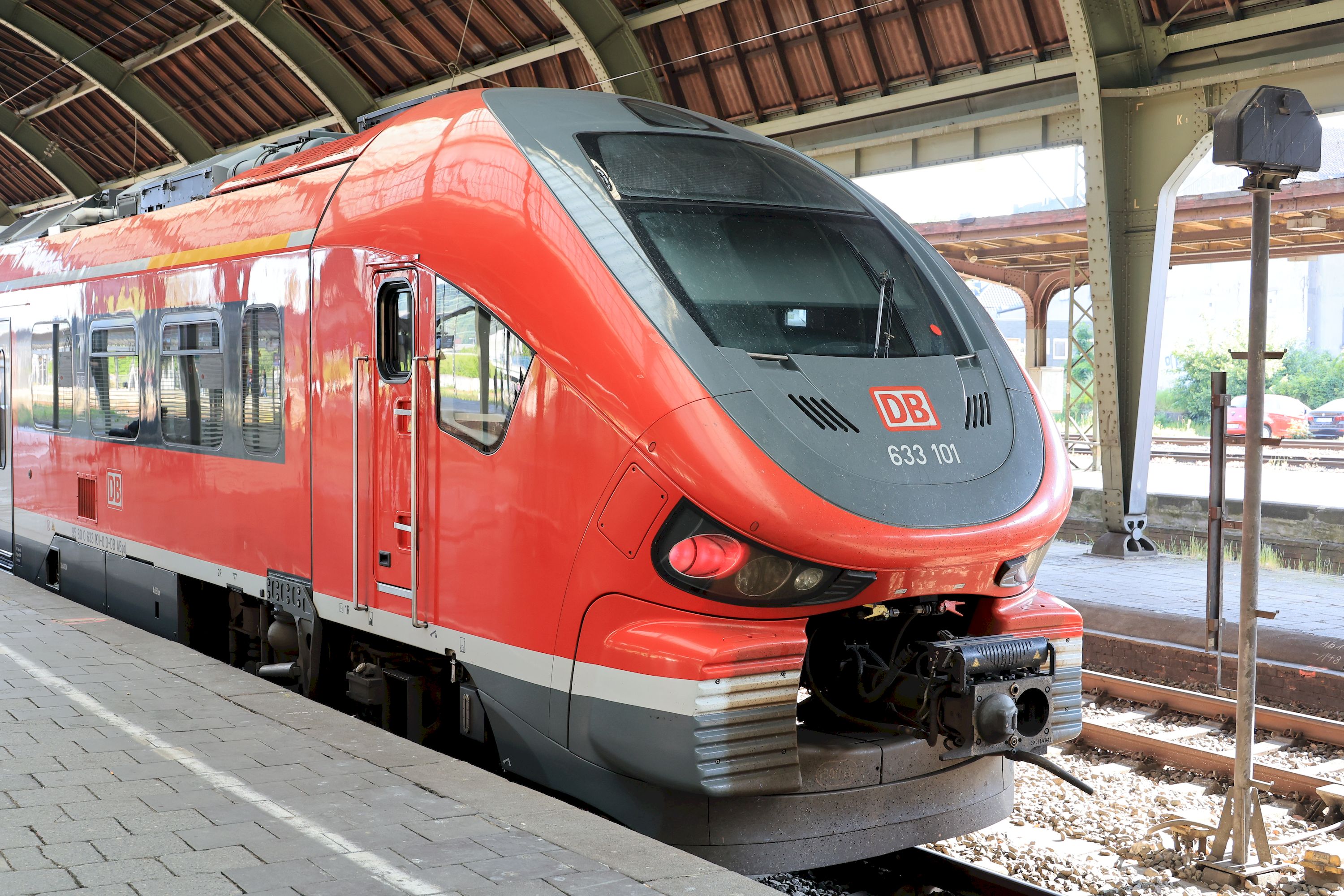 UIC 95 0633 / DB BR 633 / PESA Link 3-teilig